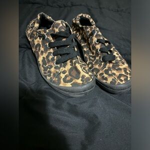 Brand New size 7 W Torrid shoes